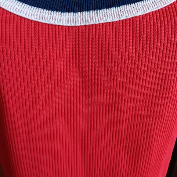 Vintage Women's T-shirt Large SIngle Stitch 80's Red Ribbed Knit Top Blue Trim - Picture 3 of 7